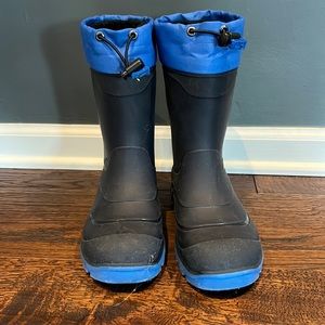Kamik boys winter snow boots - SIZE 4